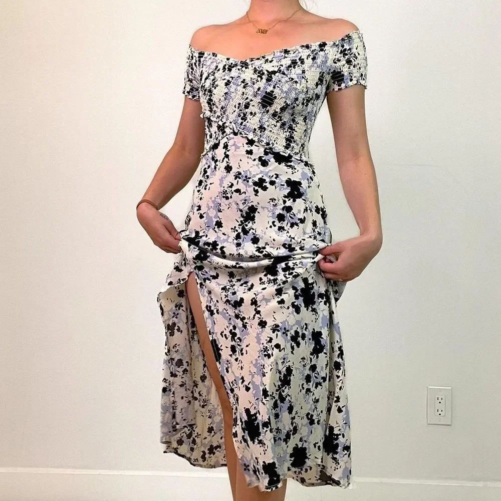 NEW ASTR The Label Women's Floral Off-Shoulder Maxi Dress - Blue/White Size M